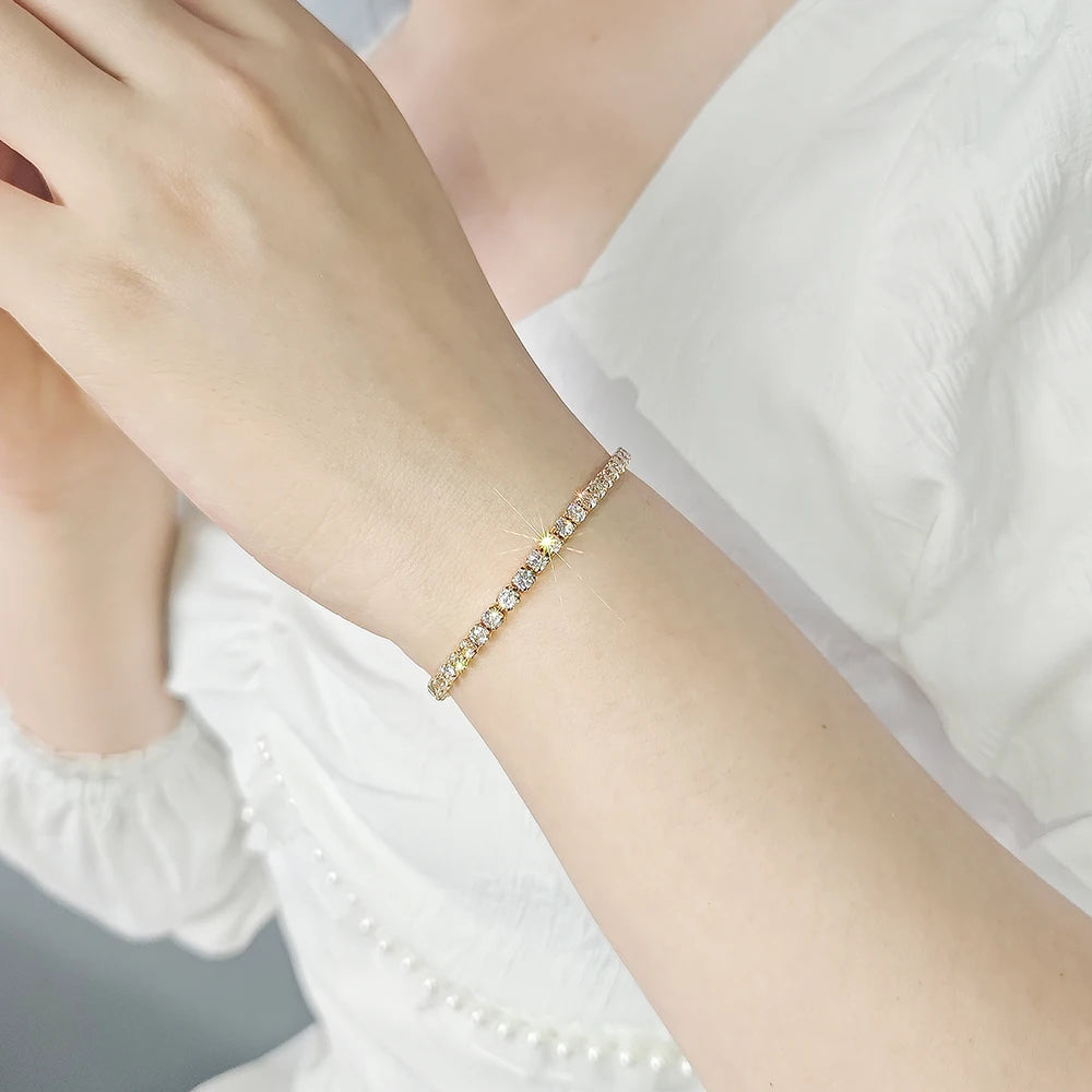 2024 New Arrival Luxury Round gold color on hand Bracelet Bangle For Women Anniversary Gift Jewelry Bulk Sell S5787