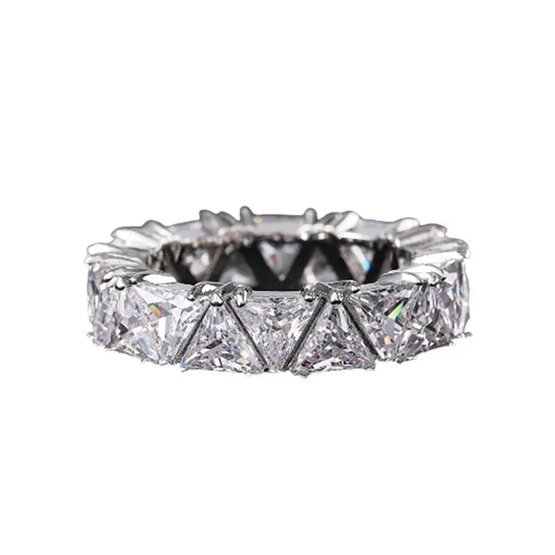 2024 New Luxury Triangle Silver Color Aesthetic Eternity Band Ring for Women Anniversary Gift Jewelry Wholesale R6505